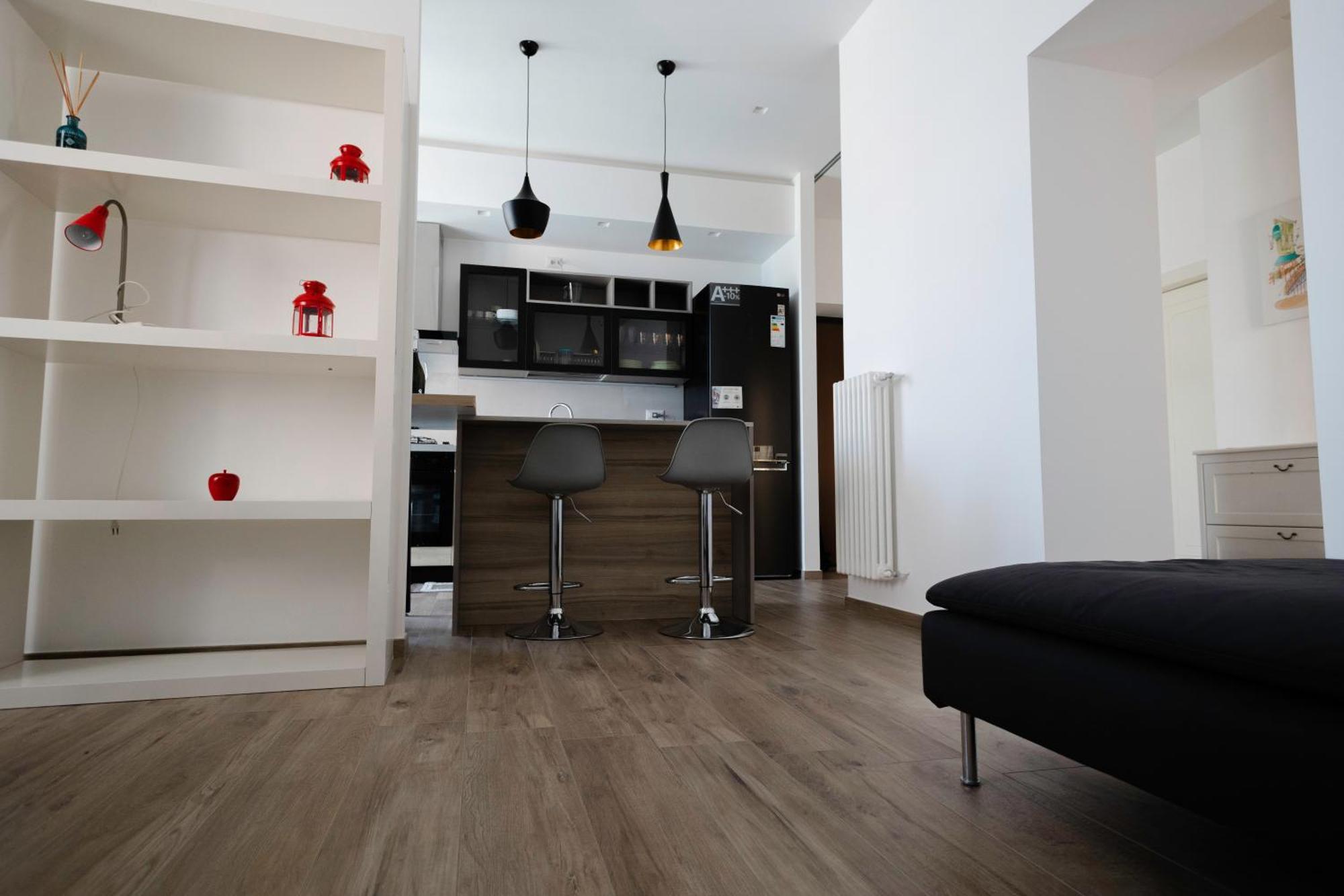Sunrise Waterfront - Central Apartment With Sea View Balcony - Molfetta Bagian luar foto